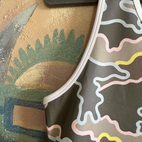 Stella McCartney camo activewear tank - Picture 6 of 10